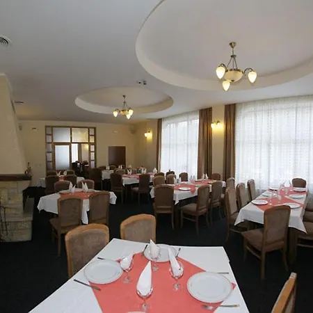 Paltinis 3*